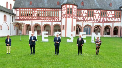 Die "HESSEN-Buchstaben" am Kloster Eberbach
