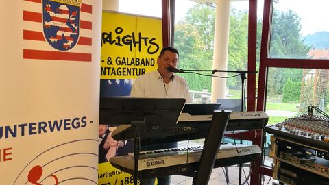 „Füreinander unterwegs – 75 musikalische Begegnungen“