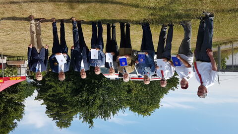 Gruppenfoto zum 20-jährigen Jubiläum der AG Katastrophenschutz