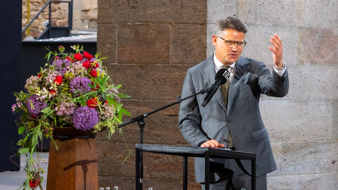 Ministerpräsident Boris Rhein hat die Bad Hersfelder Festspiele eröffnet.